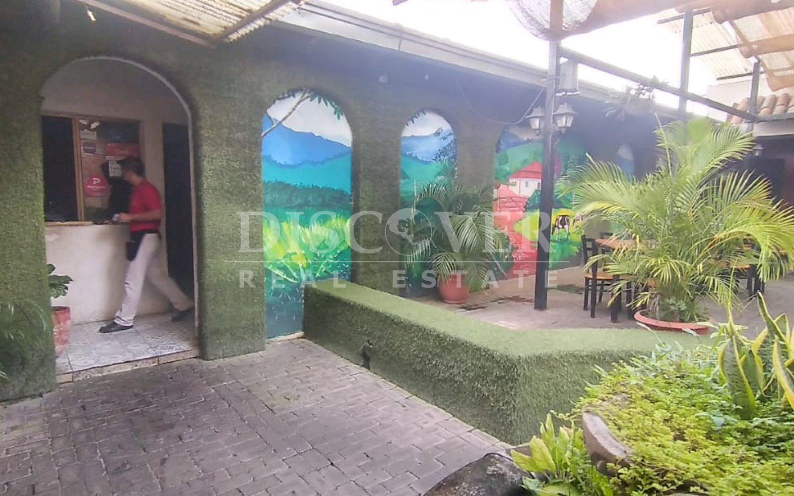  Commercial Building for Sale in the Robles Residential ID 13088
