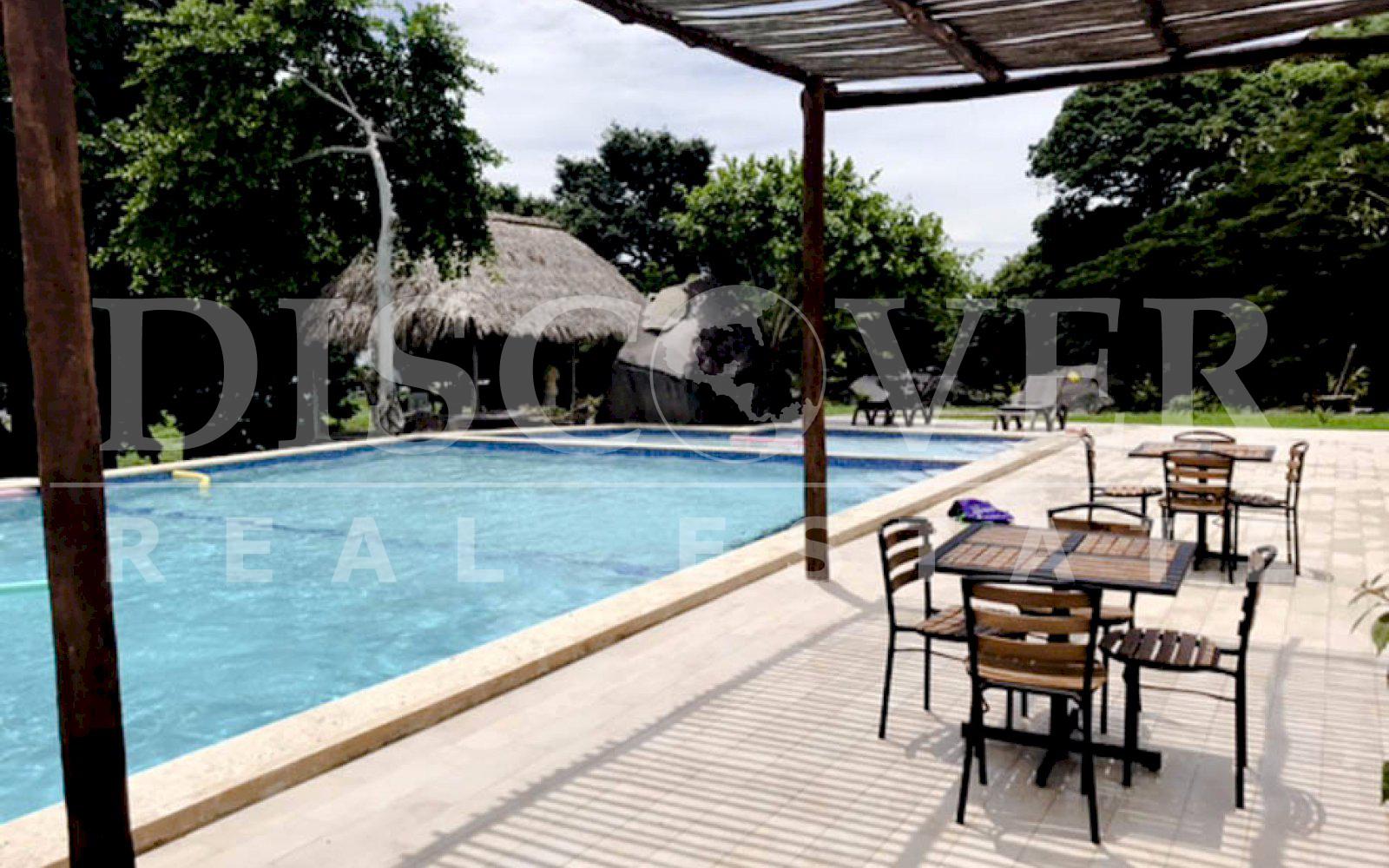  Rental of Cabins and Rooms in Hotel Manku Lake Paradise ID 11191