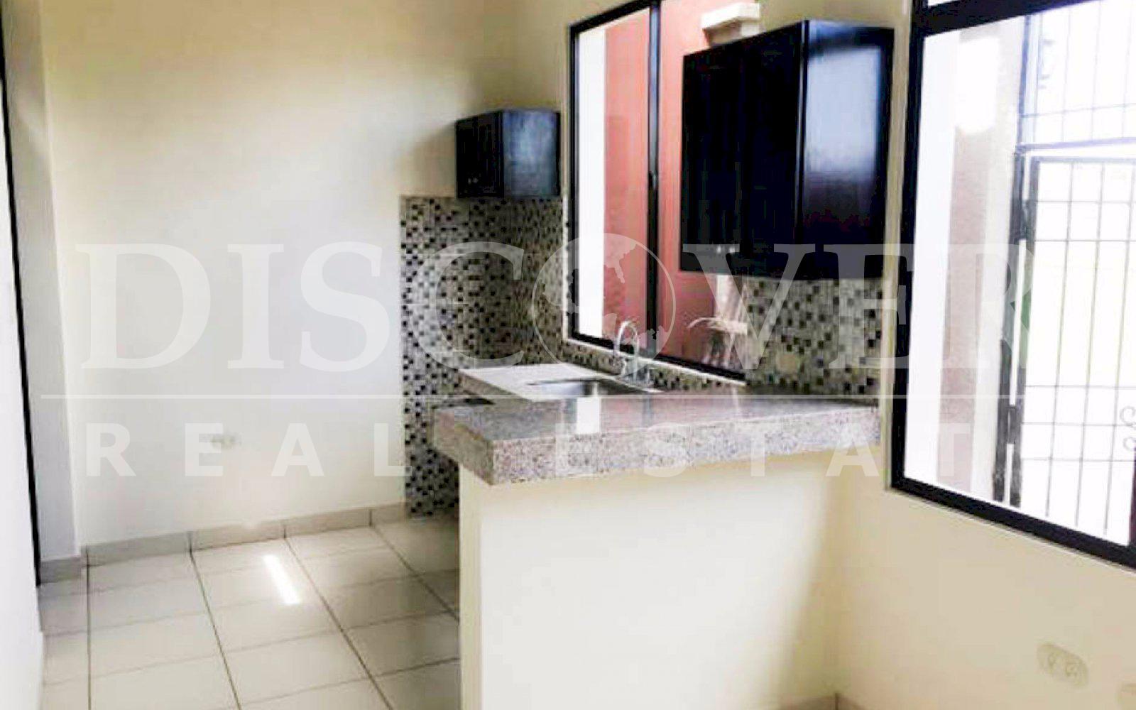 Cozy apartment for rent located in a residential area on the road to Masaya.