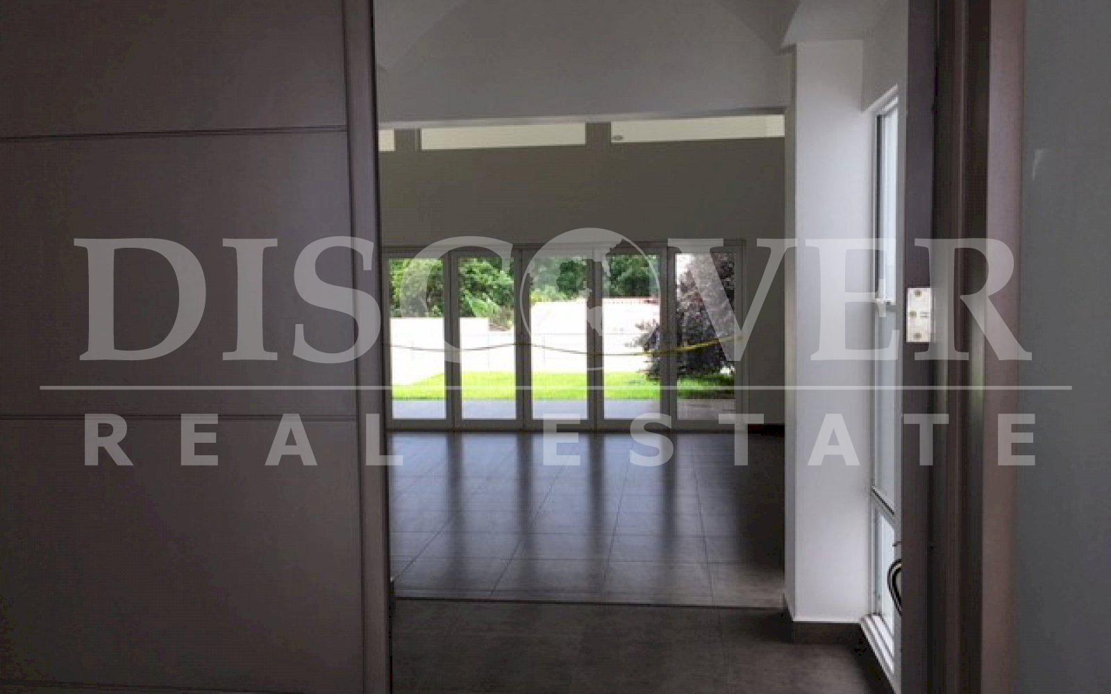 https://images.discovernica.com/propiedad/1600/asdsasf.jpg