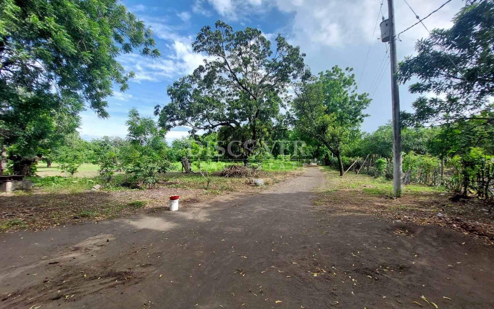  Land for sale in Nindiri