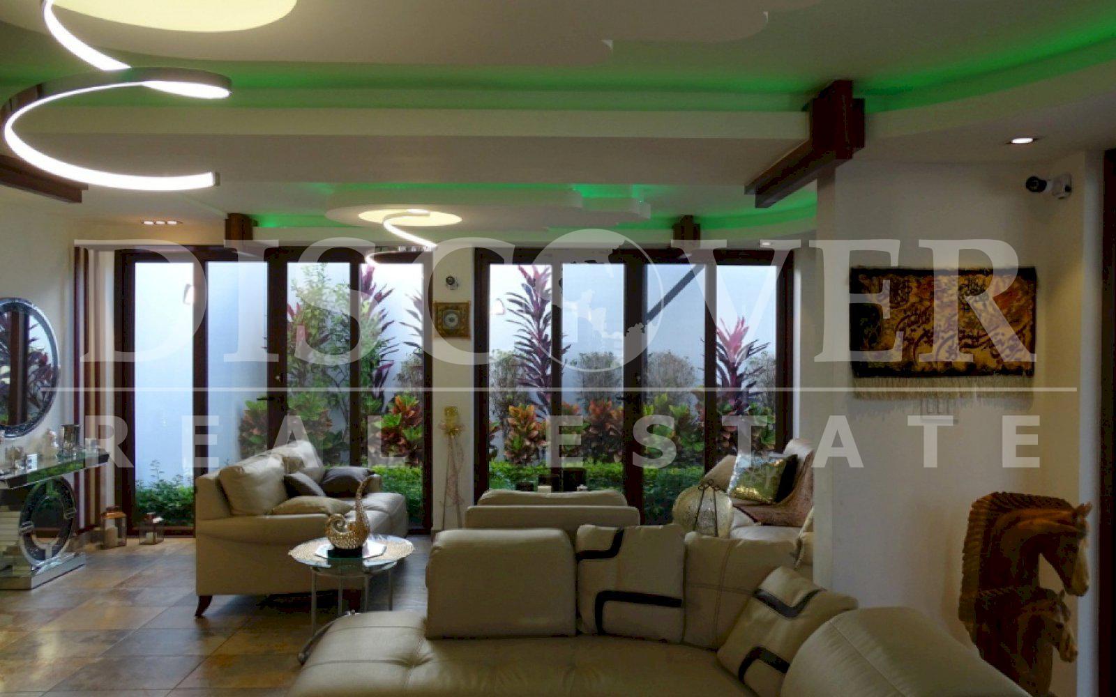 https://images.discovernica.com/propiedad/1600/bgdhnhgn.jpg