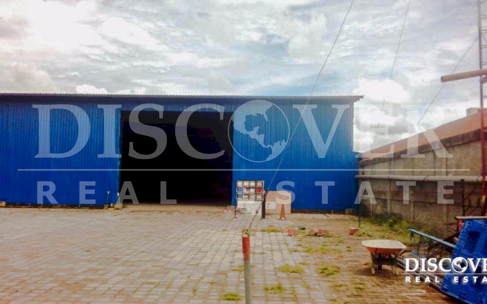  Warehouse for rent in Las Colinas