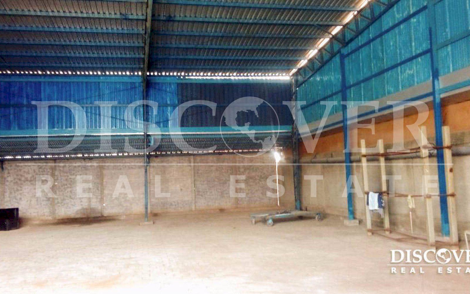  Warehouse for rent in Las Colinas