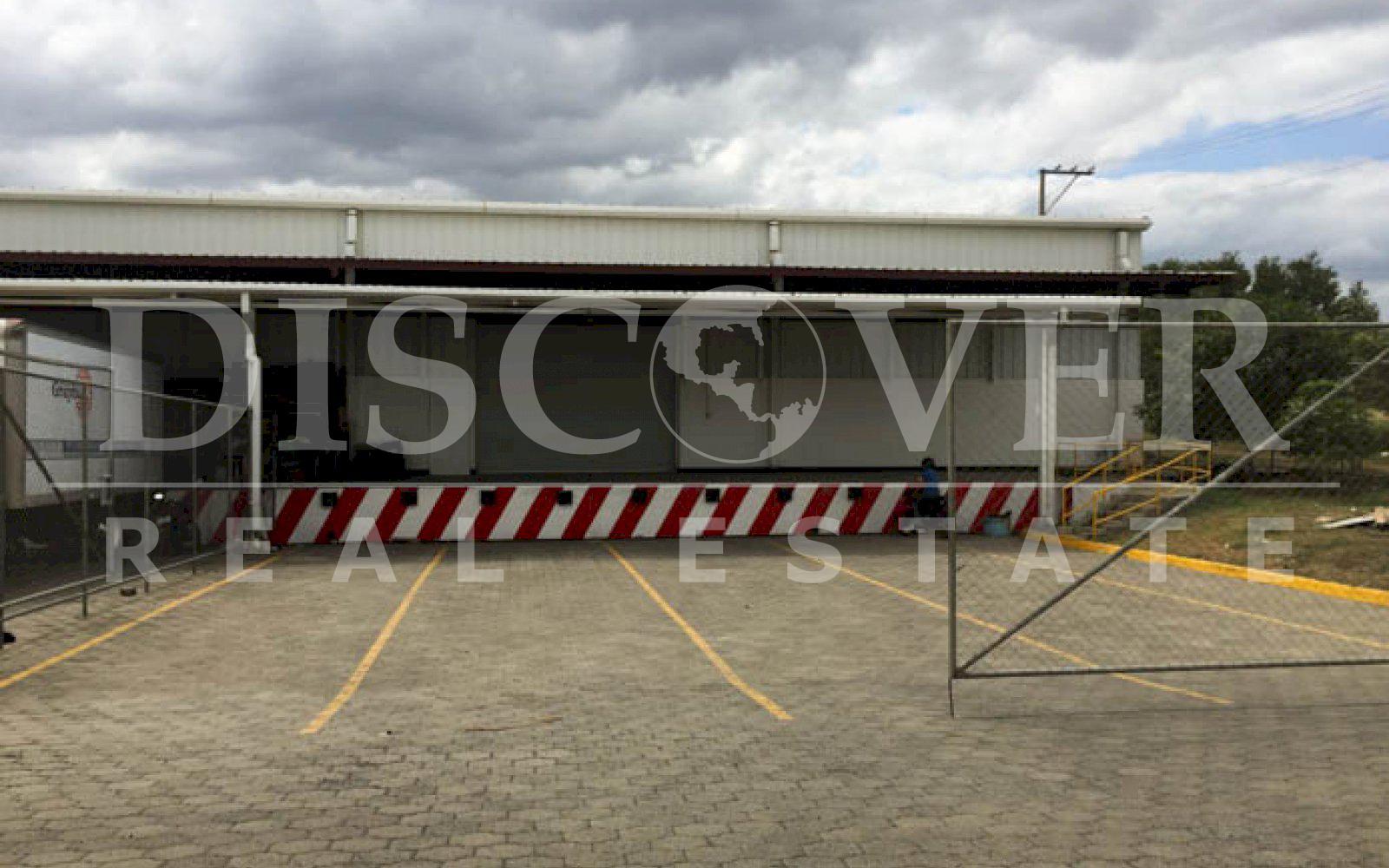 https://images.discovernica.com/propiedad/1600/bodega_venta_carretera_nueva_le_n_id_10580_6.jpg