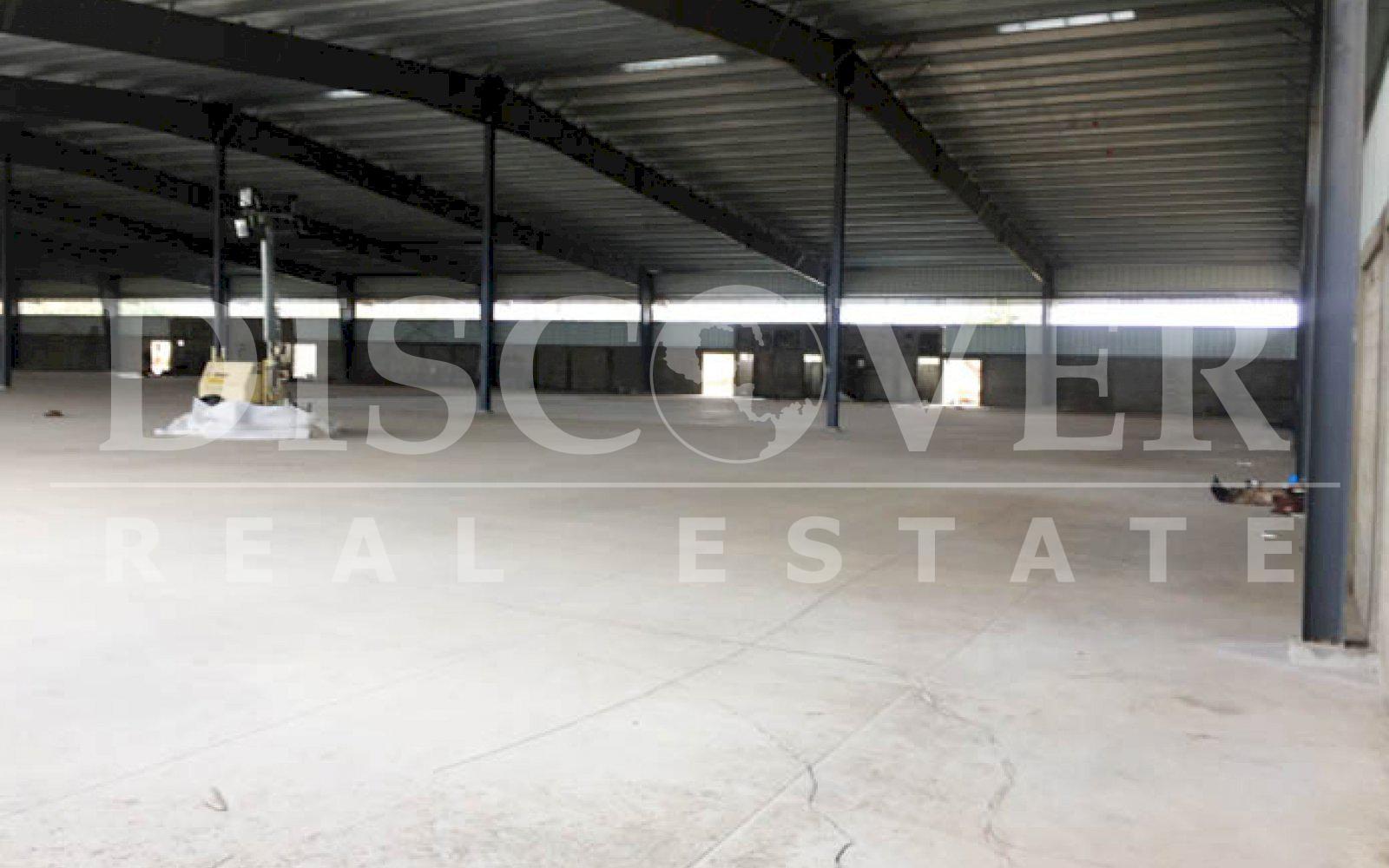 https://images.discovernica.com/propiedad/1600/bodega_venta_carretera_nueva_le_n_id_10580_9.jpg