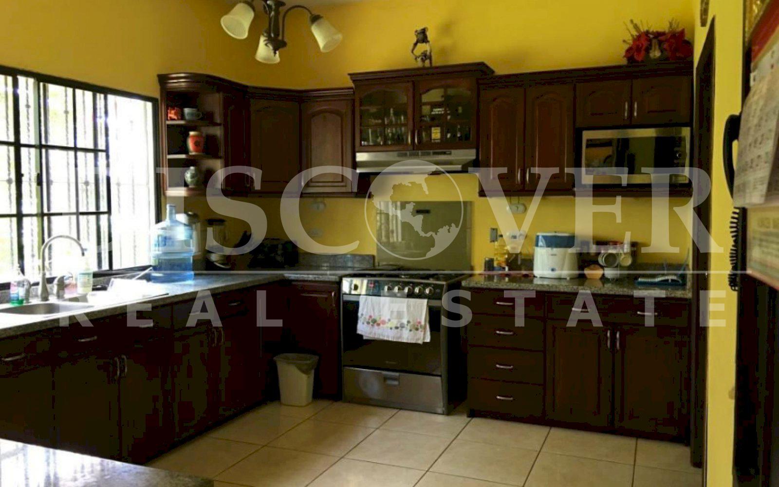  House for sale and rent in Carretera Sur