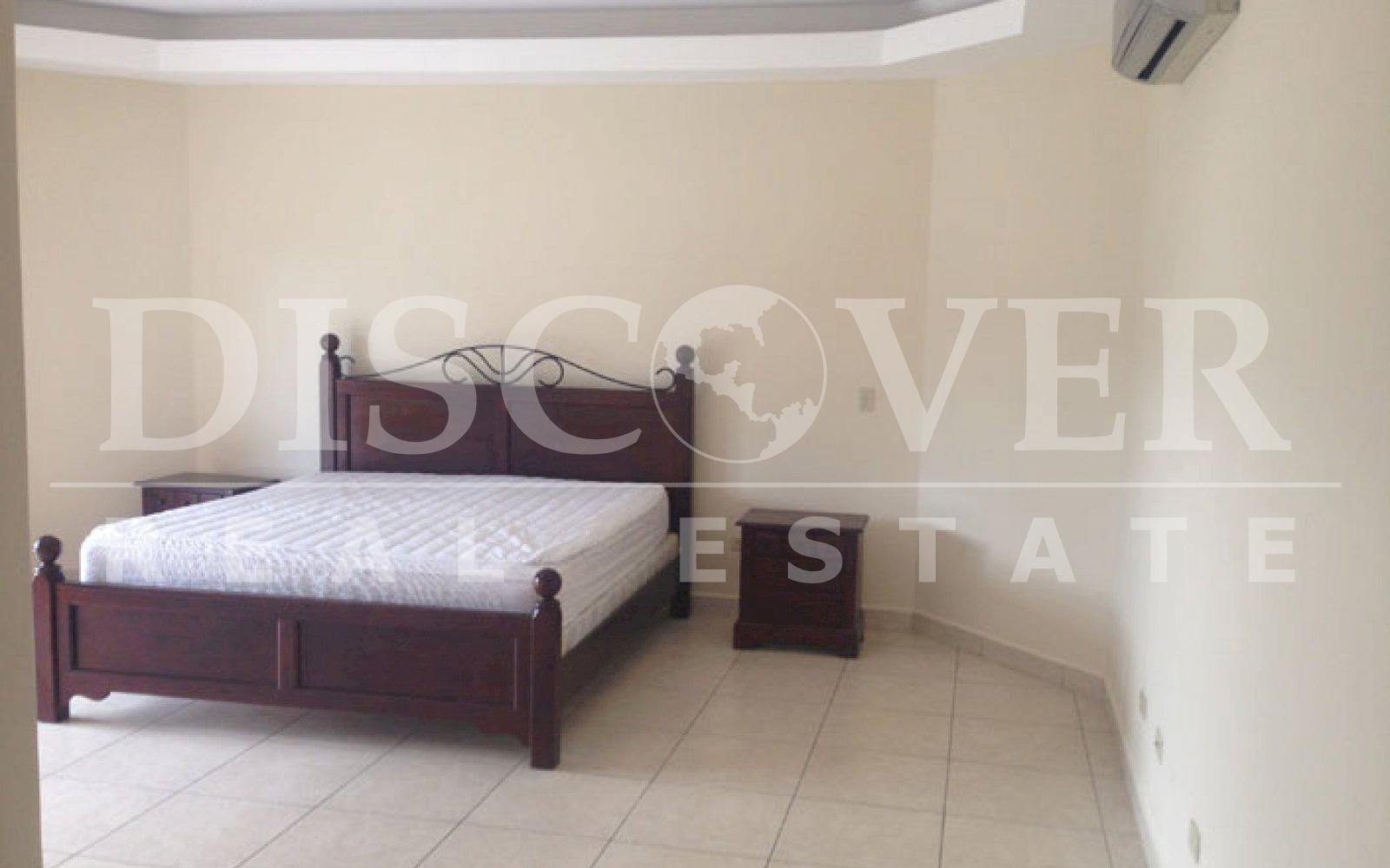 https://images.discovernica.com/propiedad/1600/casa_a_la_renta_y_venta_en_altos_de_santo_domingo_managua_nicaragua_2_.jpg