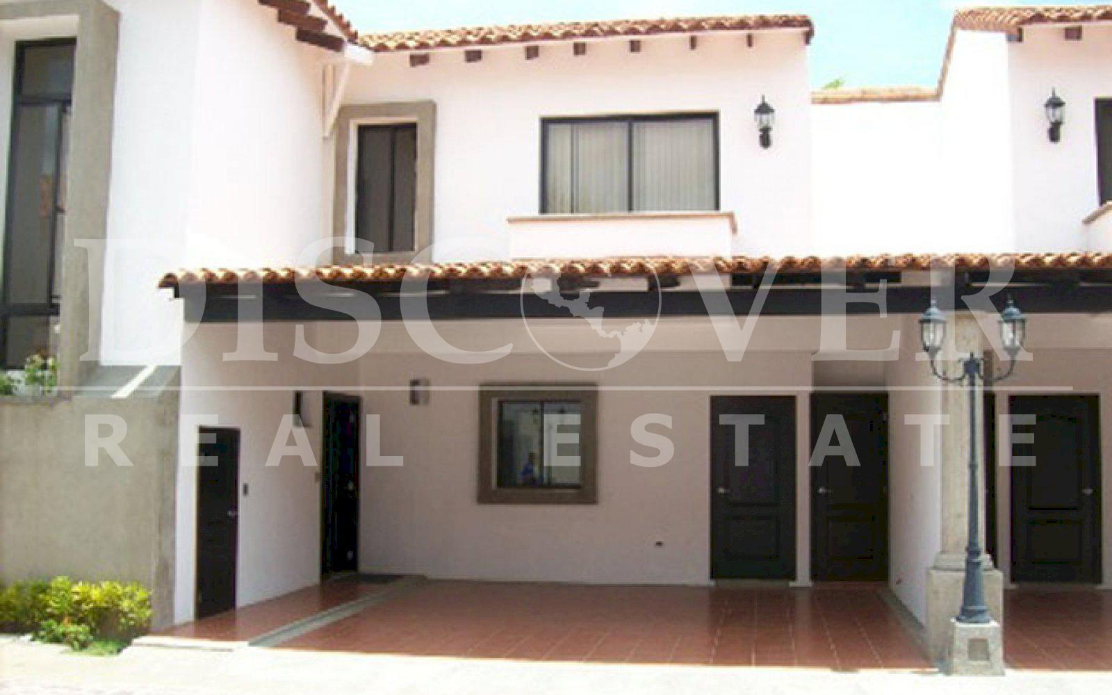 https://images.discovernica.com/propiedad/1600/casa_a_la_venta_en_condominio_villas_del_rio_managua_nicaragua_7_.jpg