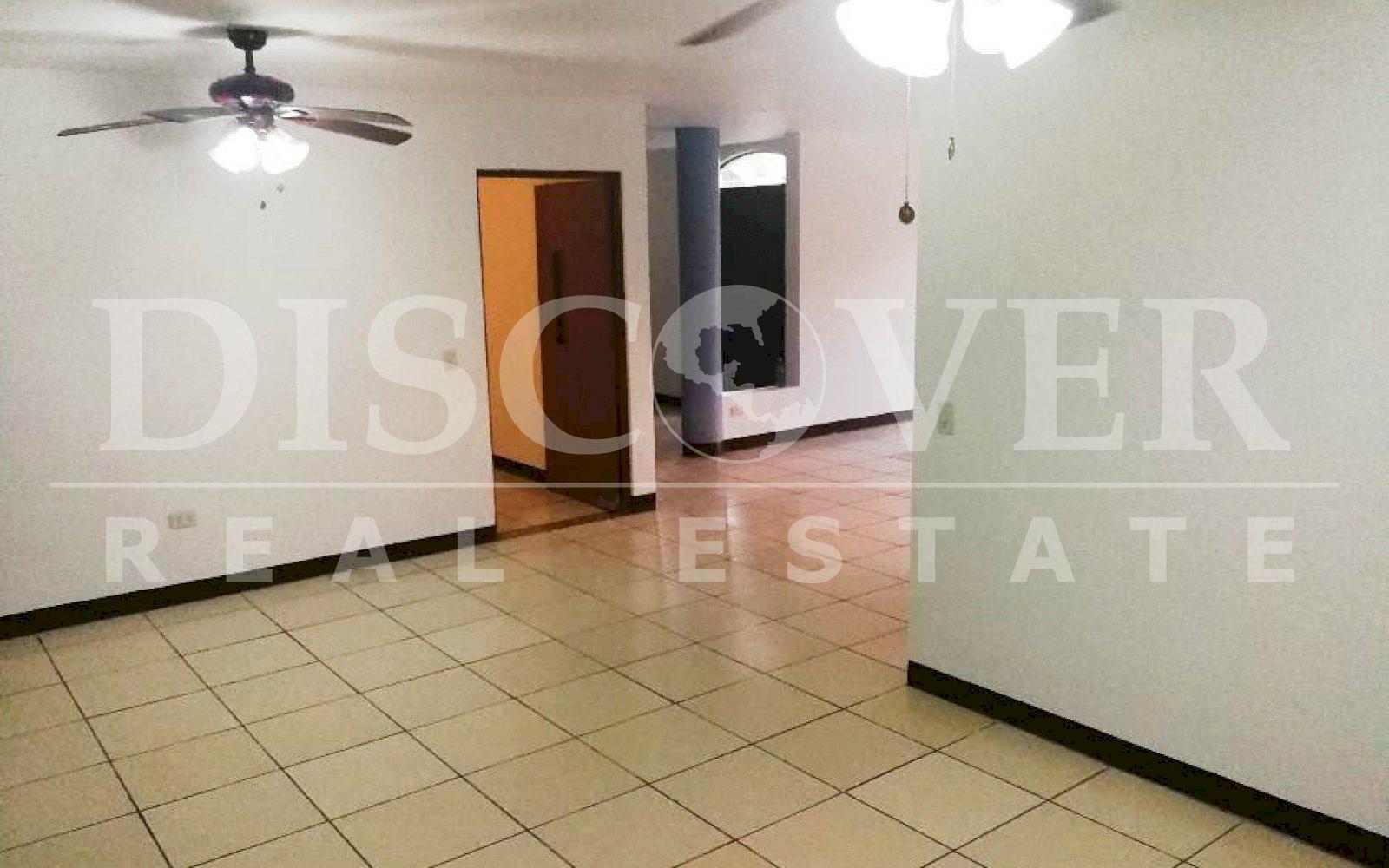 https://images.discovernica.com/propiedad/1600/casa_alquiler_carretera_masaya_dos_pisos_2_terrazas_walking_closet_ID_11503_3.jpg