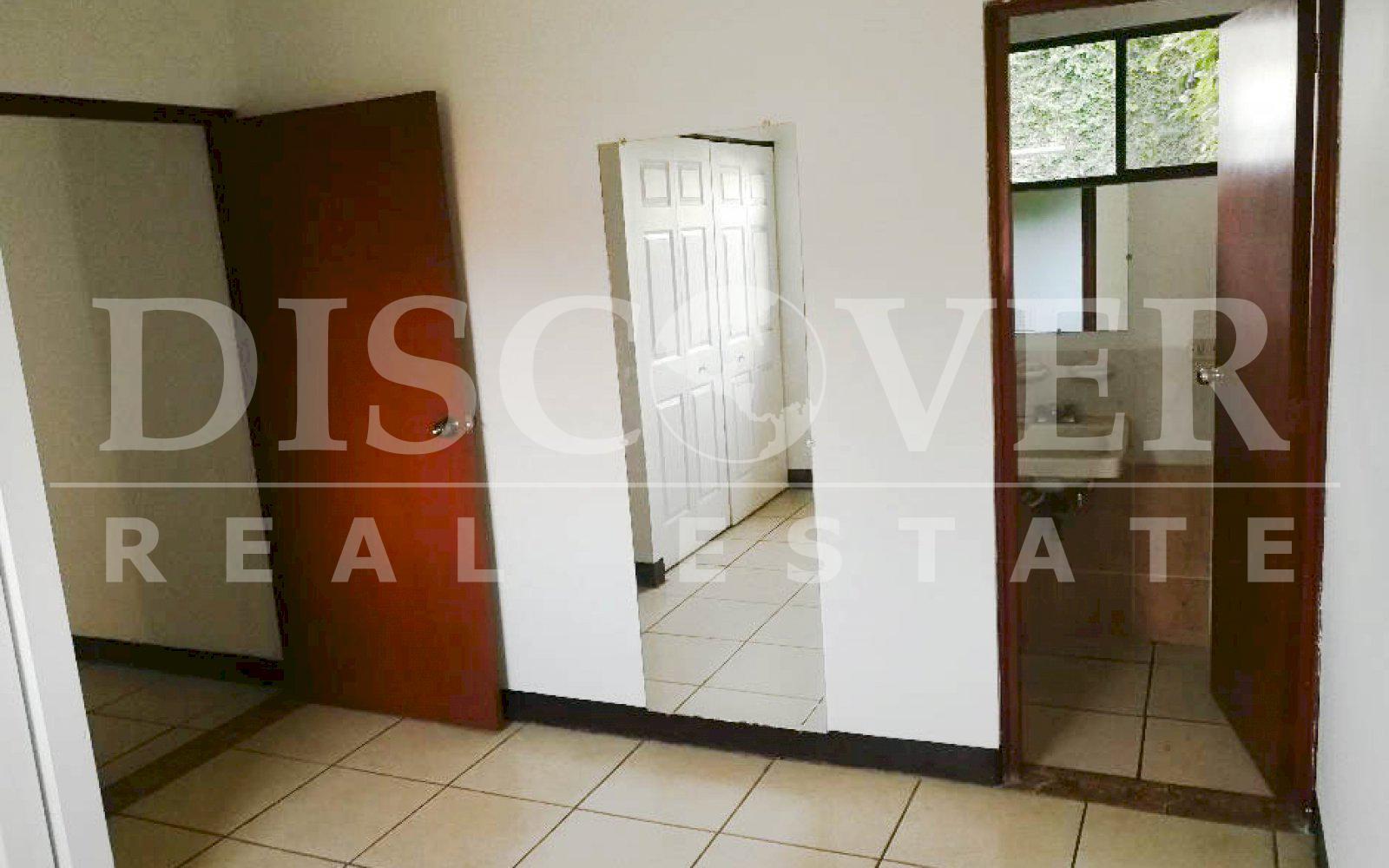 https://images.discovernica.com/propiedad/1600/casa_alquiler_carretera_masaya_dos_pisos_2_terrazas_walking_closet_ID_11503_8.jpg