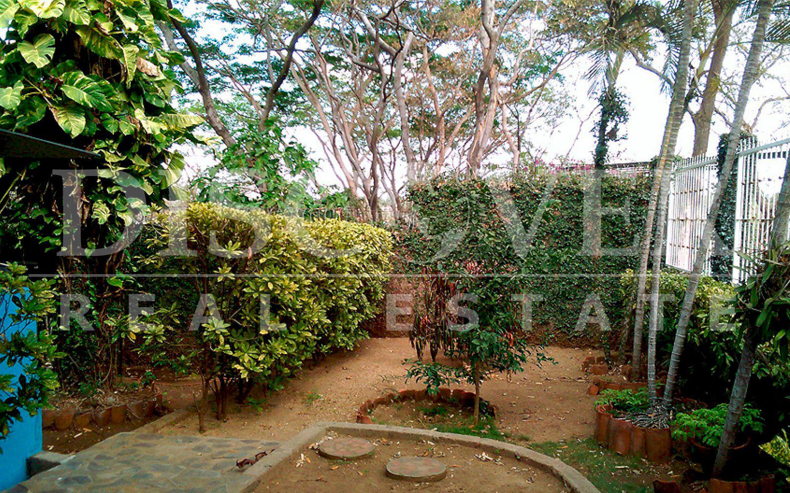  House of 2 storey for Rent in the Palmeras Condominium ID 9820