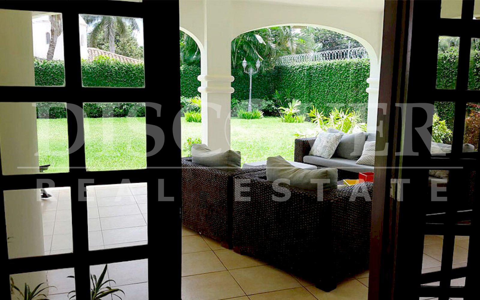https://images.discovernica.com/propiedad/1600/casa_alquiler_condominio_las_hadas_santo_domingo_managua_id_10229_2.jpg