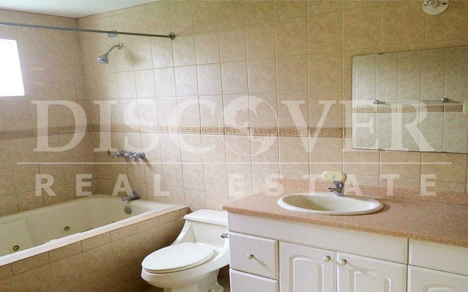 https://images.discovernica.com/propiedad/1600/casa_alquiler_condominio_las_hadas_santo_domingo_managua_id_10229_6.jpg