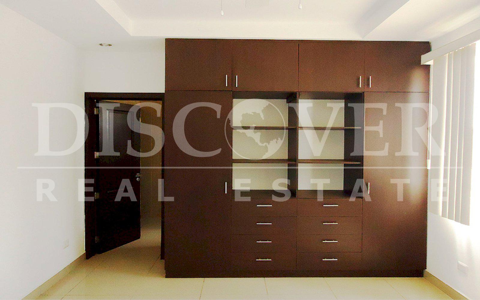  House for Rent in the Condominium Palmiras of Santo Domingo ID 9759