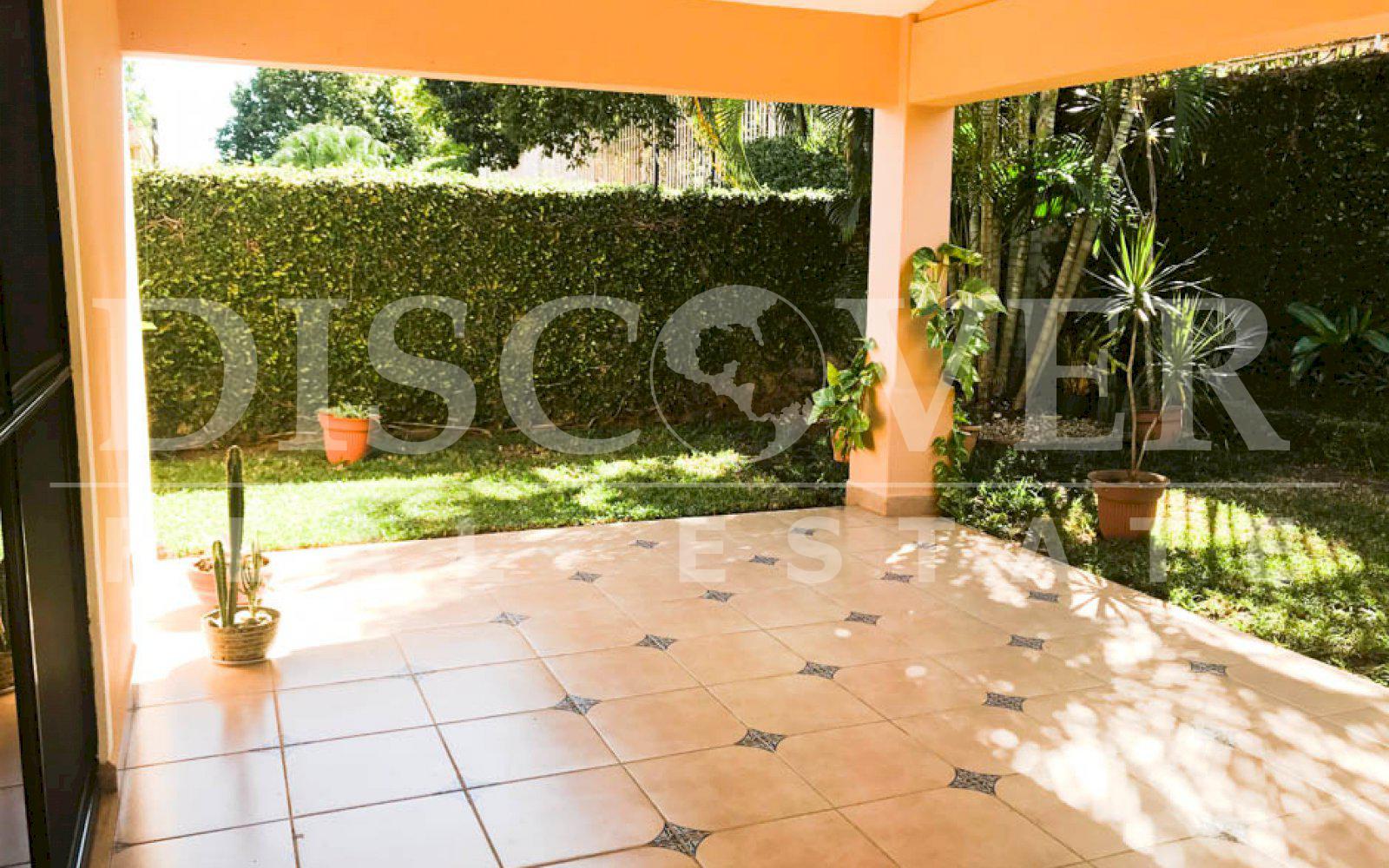https://images.discovernica.com/propiedad/1600/casa_alquiler_en_sacuanjoche_una_planta_4_habitaciones_ID11409_10.jpg