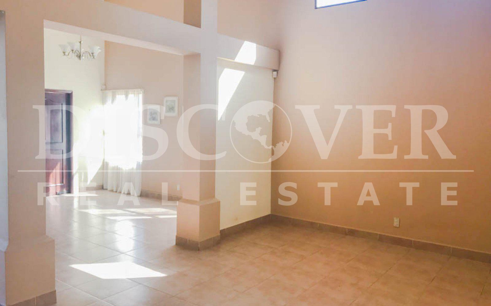 https://images.discovernica.com/propiedad/1600/casa_alquiler_en_sacuanjoche_una_planta_4_habitaciones_ID11409_2.jpg