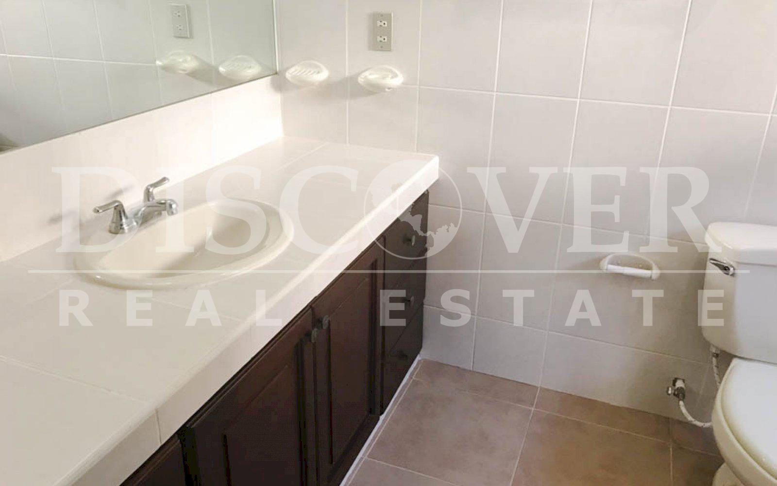 https://images.discovernica.com/propiedad/1600/casa_alquiler_en_sacuanjoche_una_planta_4_habitaciones_ID11409_9.jpg
