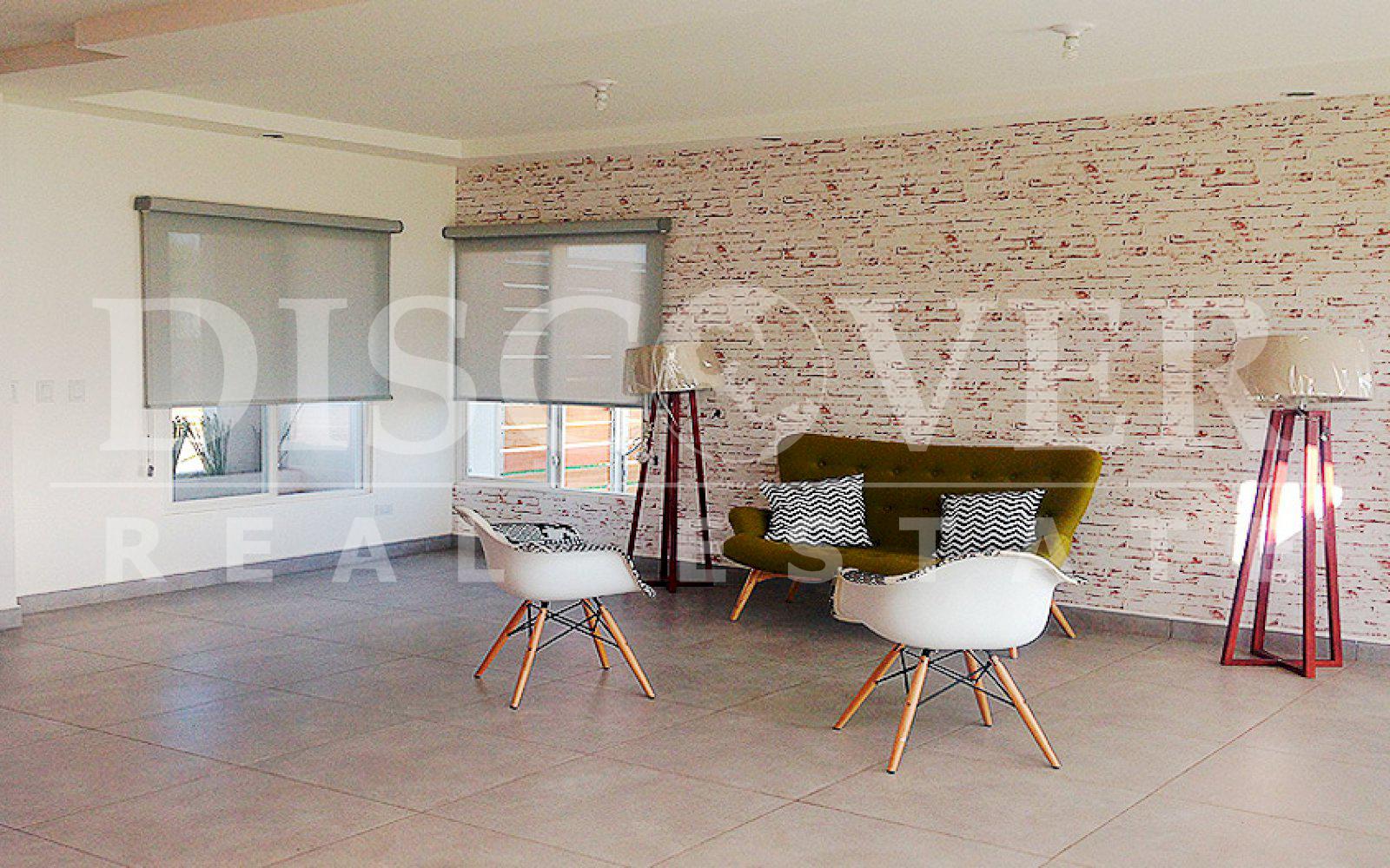  Furnished house rental in Tramonto condominium.