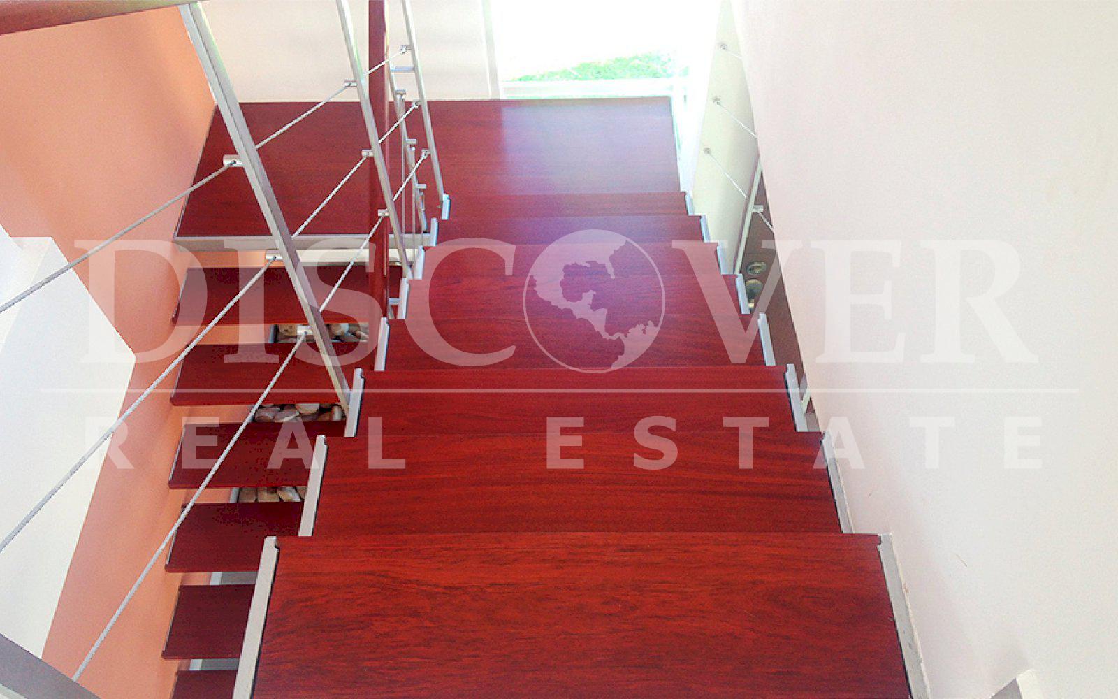  Furnished house rental in Tramonto condominium.