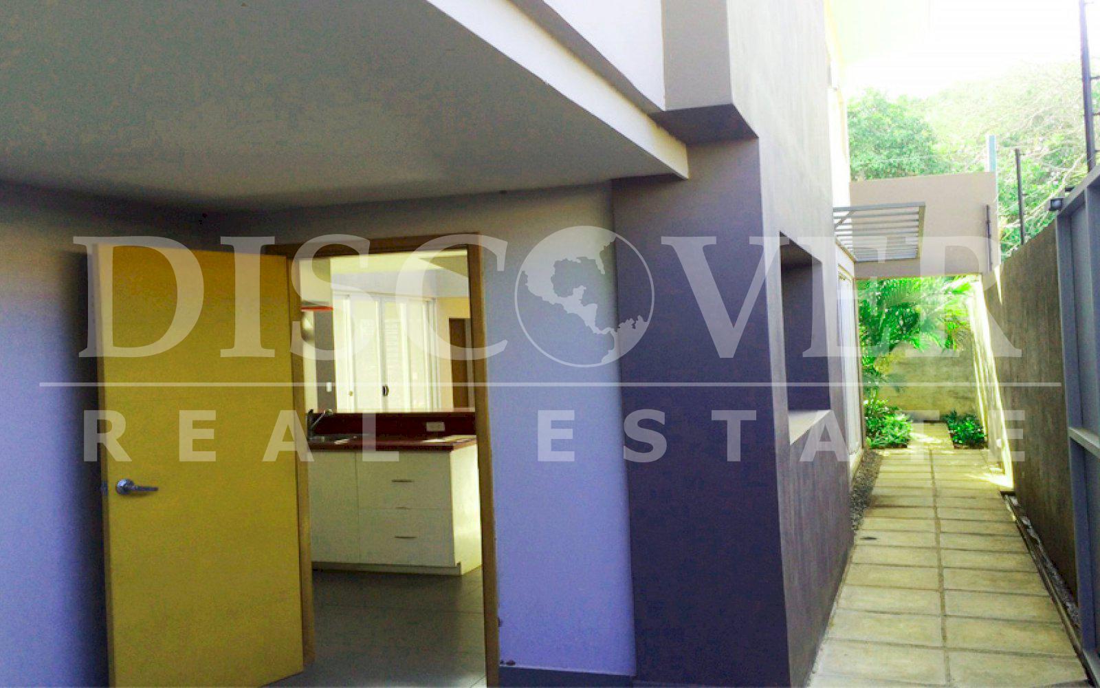 Beautiful loft House for Sale in Esquipulas ID 9689