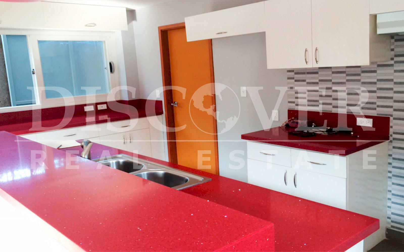 Beautiful loft House for Sale in Esquipulas ID 9689