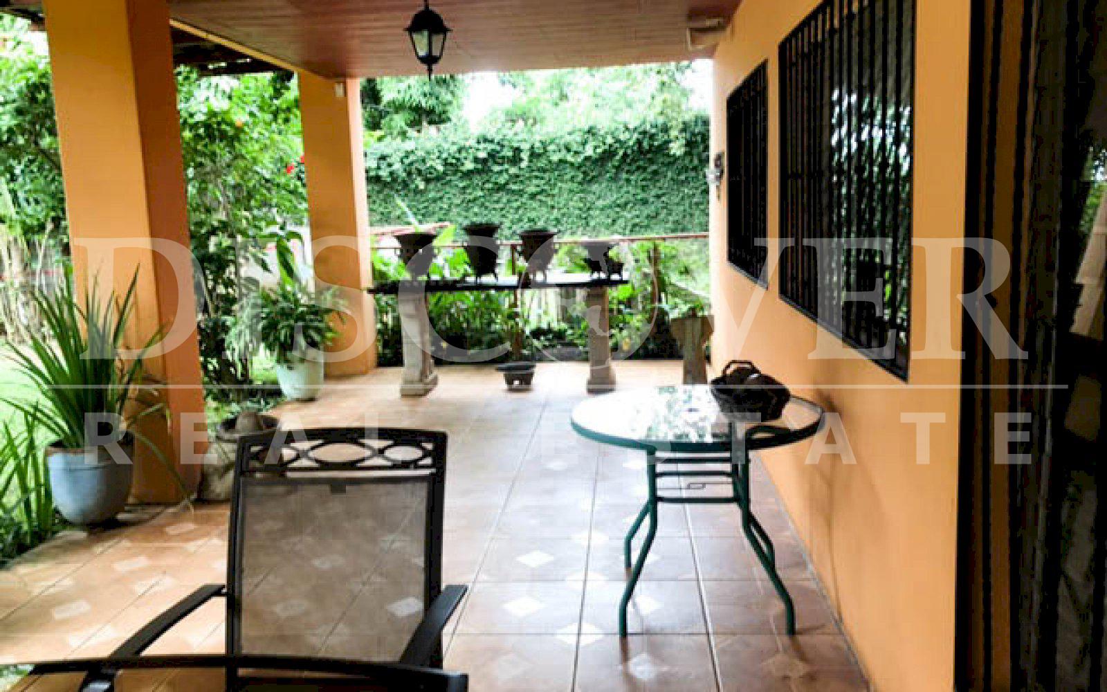 https://images.discovernica.com/propiedad/1600/casa_de_2_niveles_amueblada_en_venta_y_renta_en_las_colinas_id_11132_17.jpg