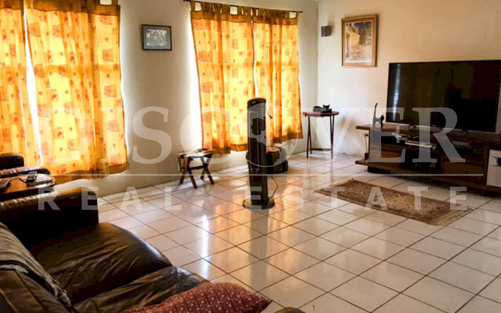 https://images.discovernica.com/propiedad/1600/casa_de_2_niveles_amueblada_en_venta_y_renta_en_las_colinas_id_11132_22.jpg