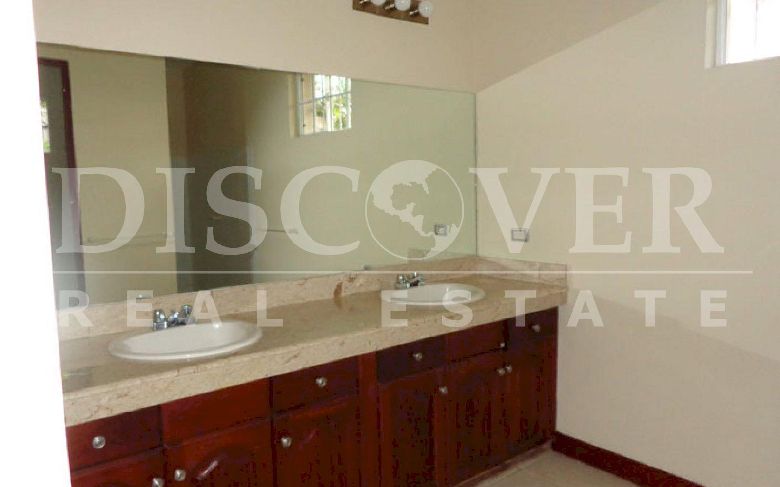  Beautiful House for Rent in Serranias Zone, South Road ID 8540