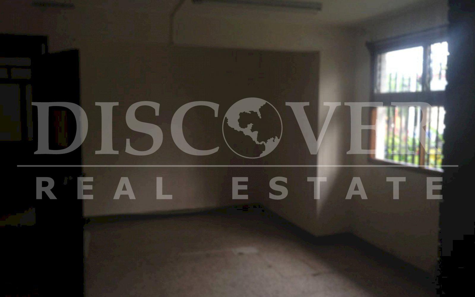  Beautiful house for rent with 15 bedrooms in Residencial Bolonia.