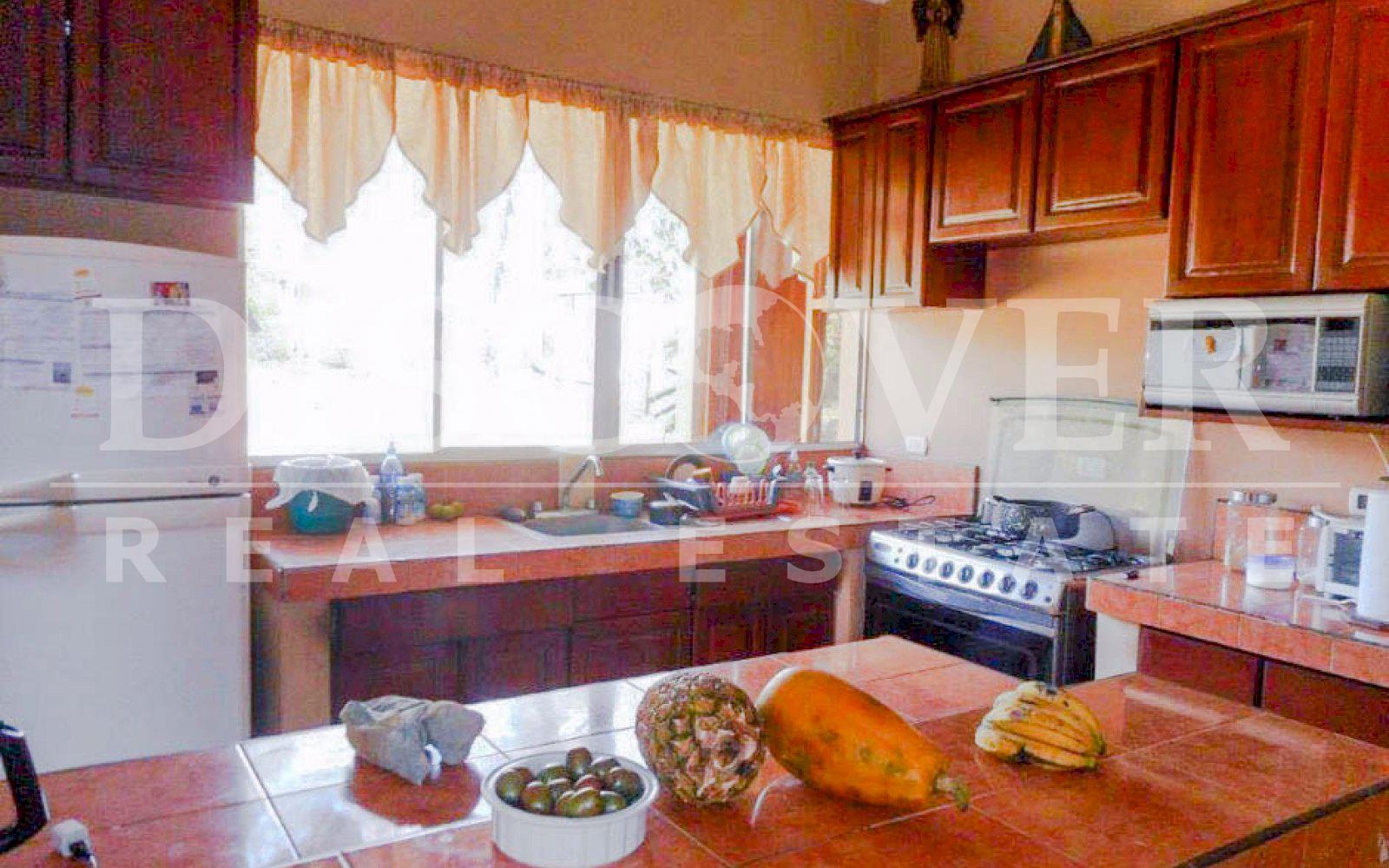  House for sale and rent on Carretera Vieja to León