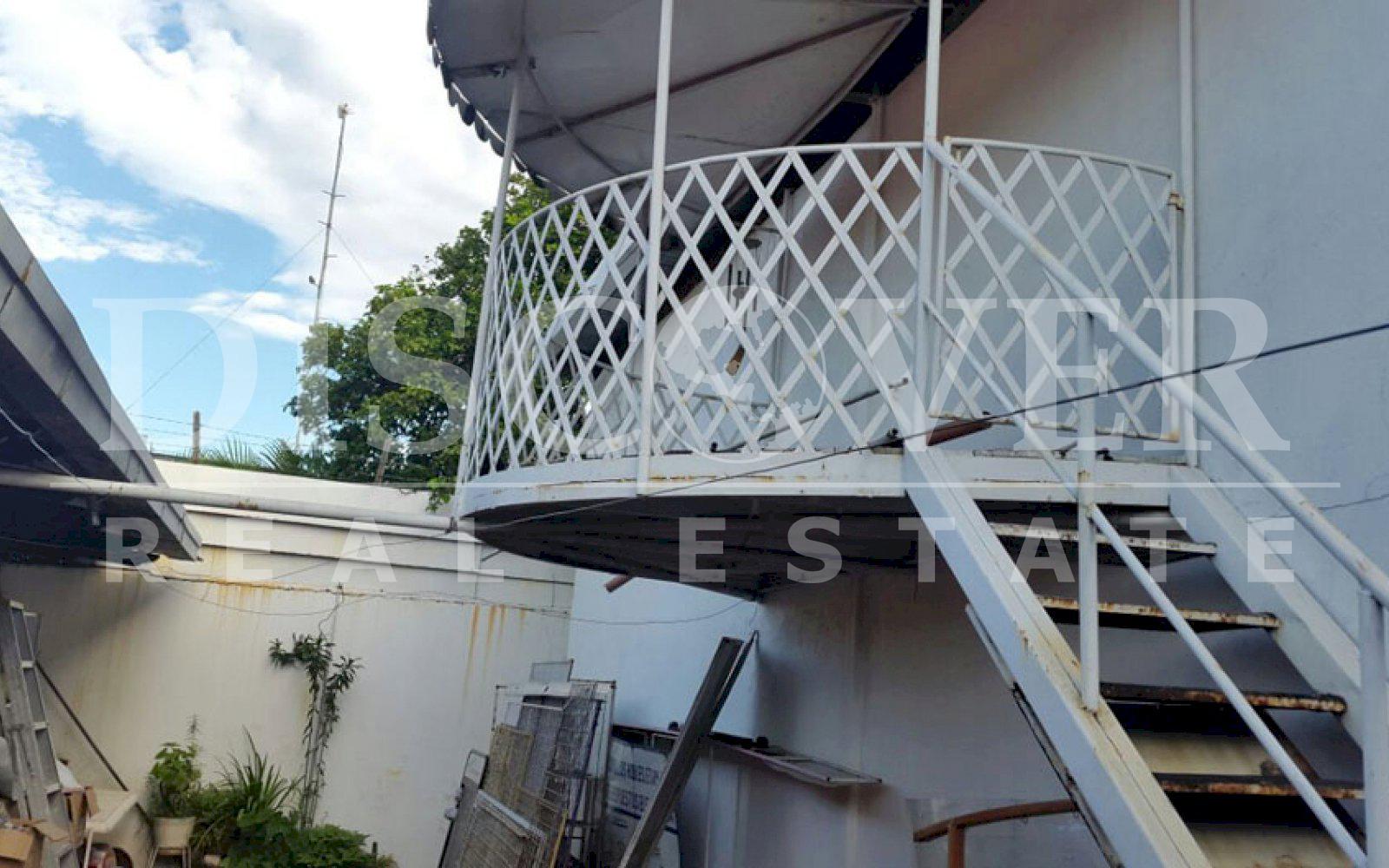 https://images.discovernica.com/propiedad/1600/casa_en_venta_en_los_robles_managua_nicaragua_1_.jpg