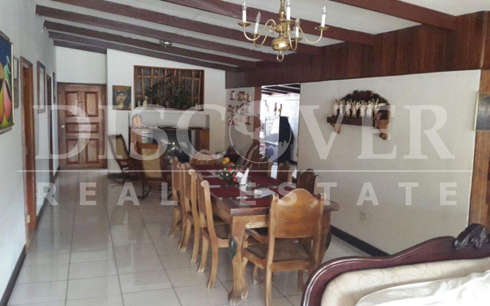https://images.discovernica.com/propiedad/1600/casa_en_venta_en_los_robles_managua_nicaragua_2_.jpg