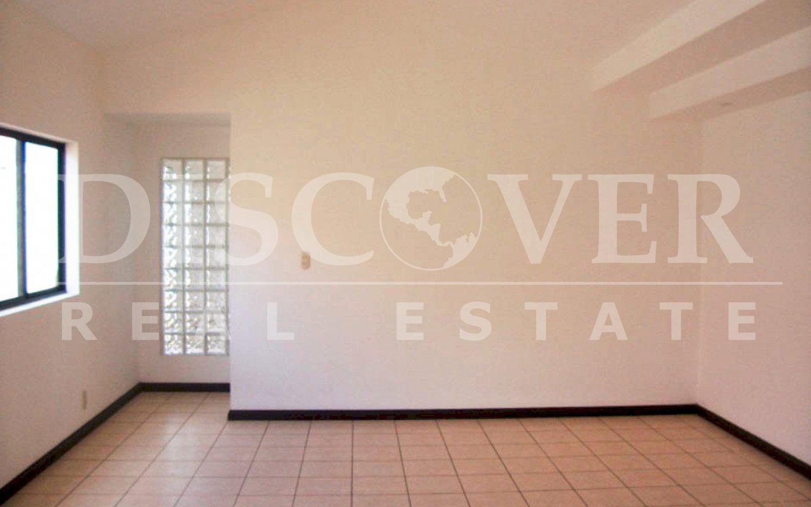 https://images.discovernica.com/propiedad/1600/casa_en_venta_y_renta_en_carretera_masaya_ID6418_2.jpg
