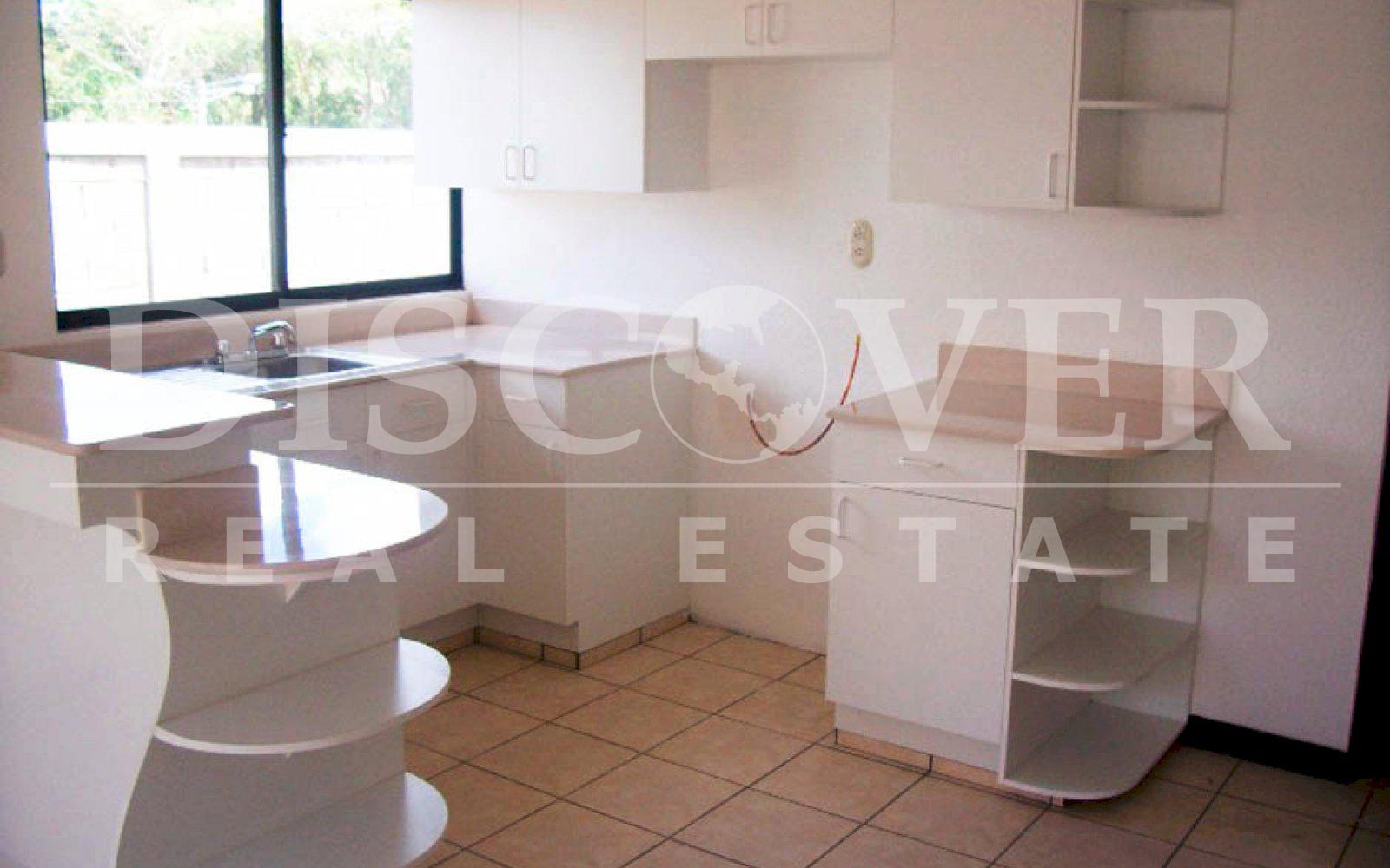 https://images.discovernica.com/propiedad/1600/casa_en_venta_y_renta_en_carretera_masaya_ID6418_6.jpg