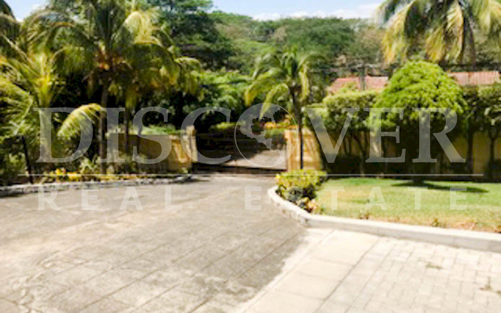 https://images.discovernica.com/propiedad/1600/casa_planetarium_4_habitaciones_4_ba_os_sala_ID11565_10.jpg