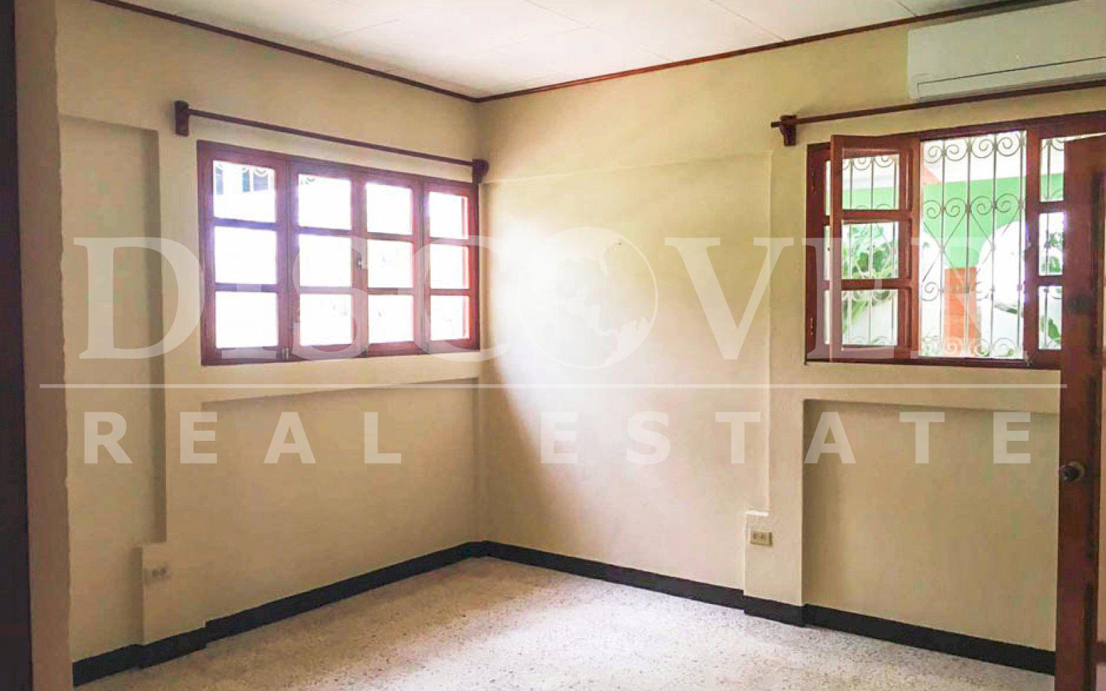  House for Sale in South Road ID 9329