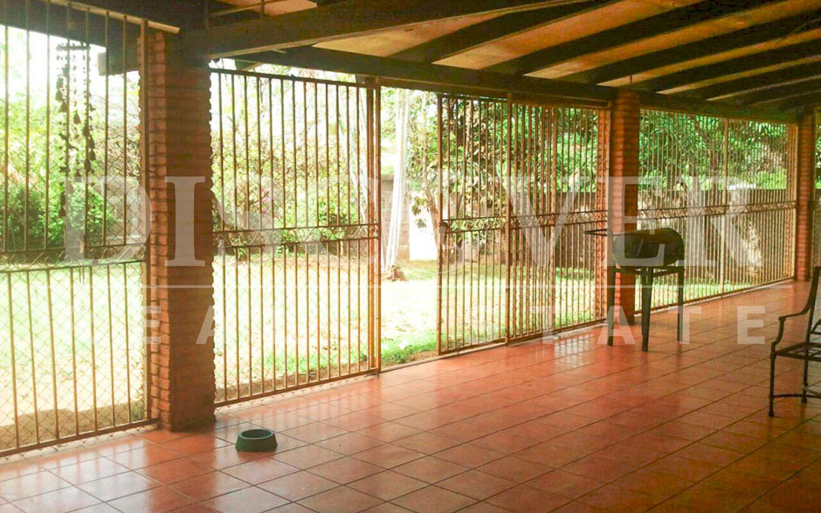  House for Sale in South Road ID 9329