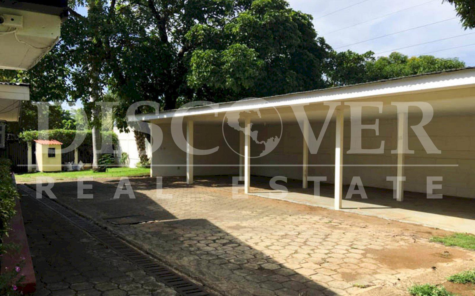  House for Rent located in the Colinas Residential ID 10217