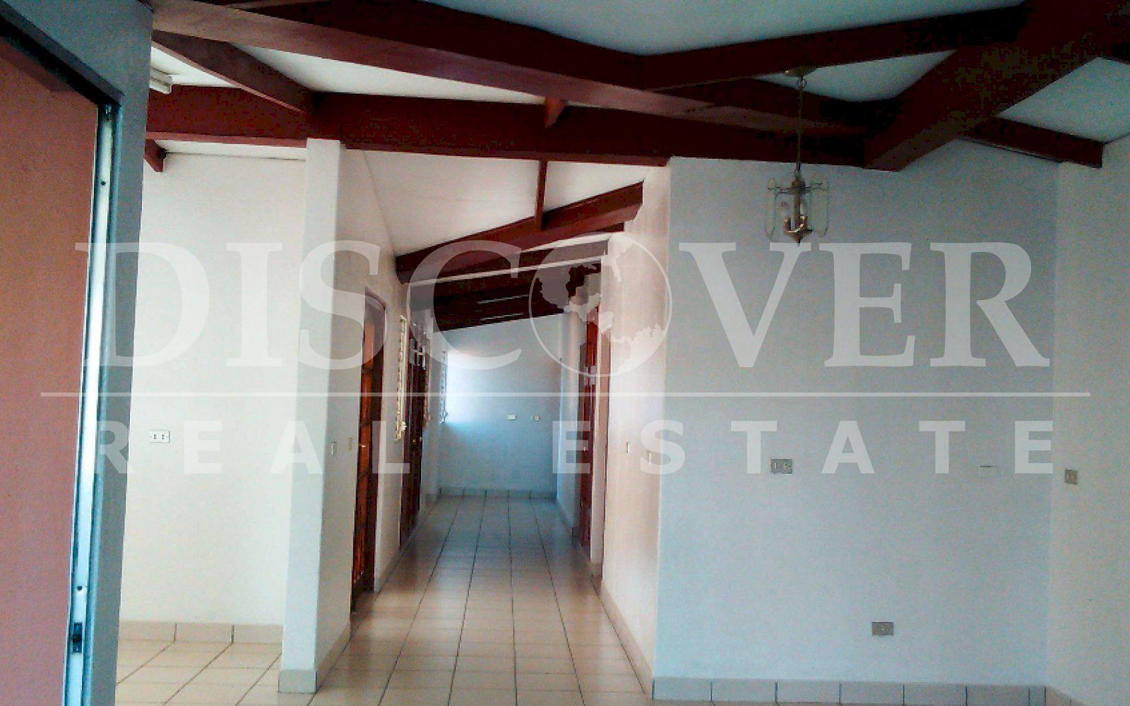  House for Rent located in the Robles Residential ID 10622