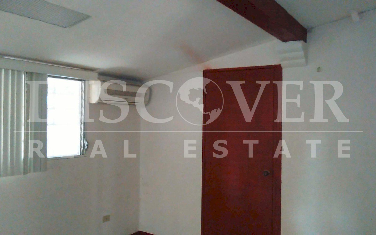  House for Rent located in the Robles Residential ID 10622