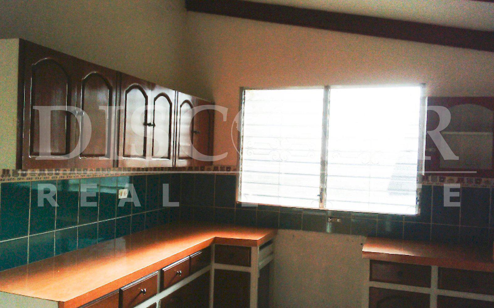  House for Rent located in the Robles Residential ID 10622