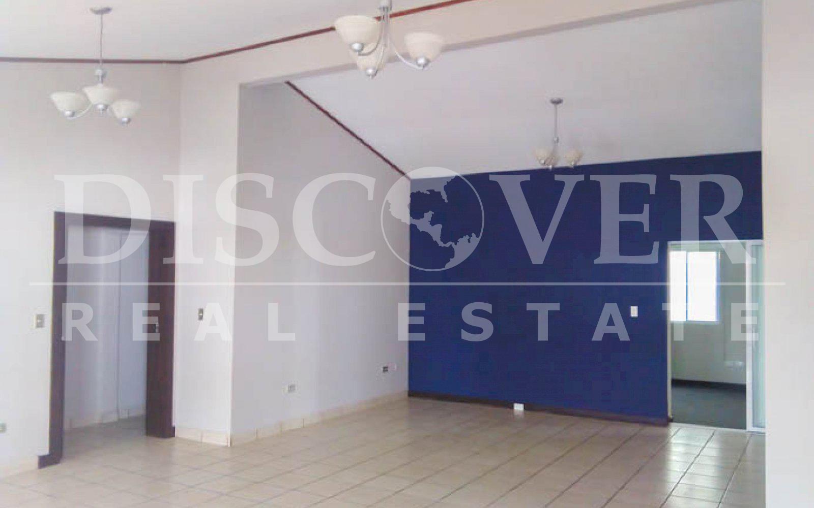  Beautiful House for Rent located in the Cumbres ID 10241