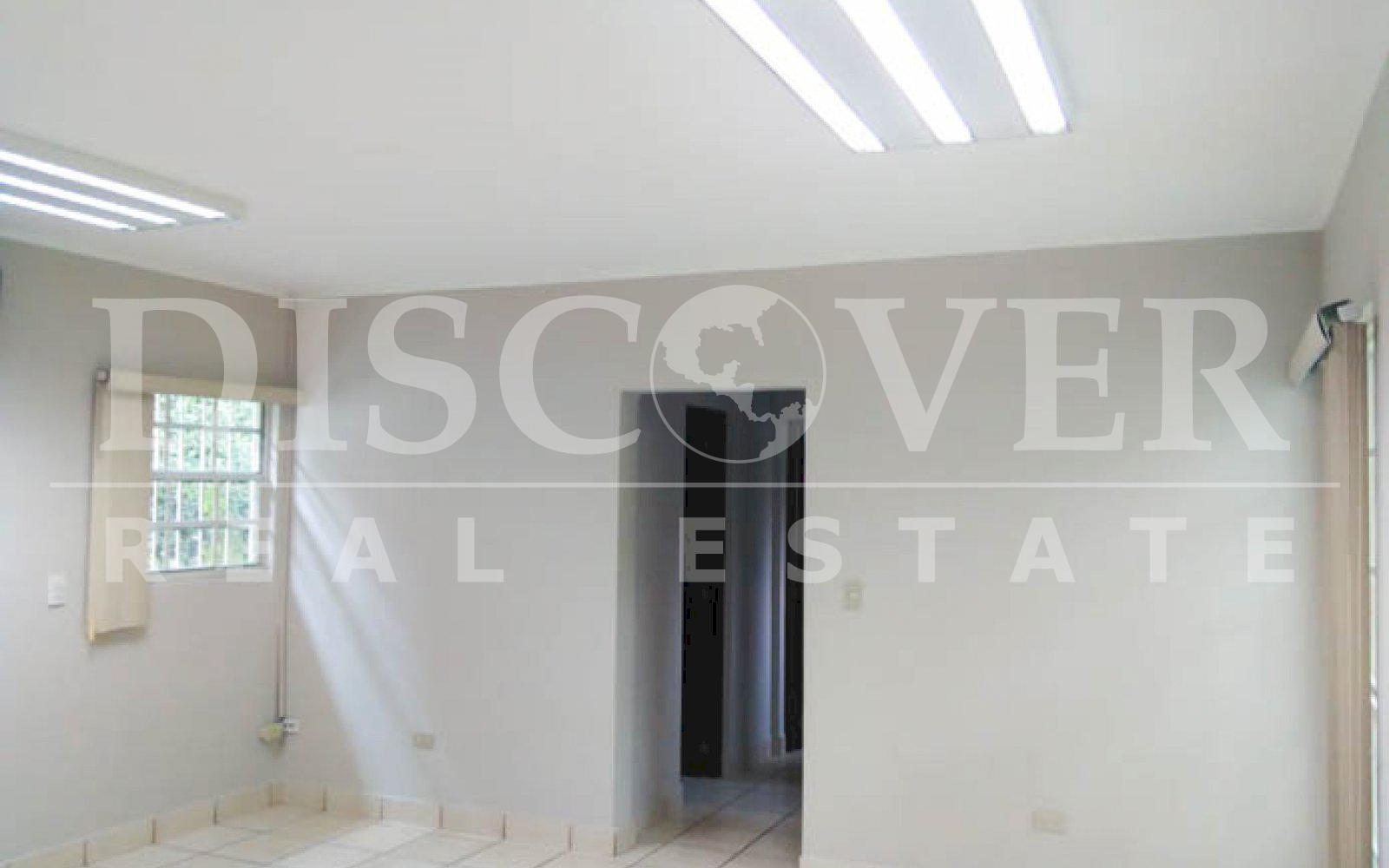  Beautiful House for Rent located in the Cumbres ID 10241