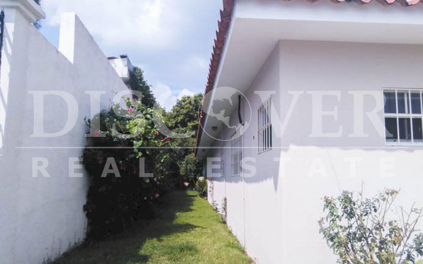  Beautiful House for Rent located in the Cumbres ID 10241