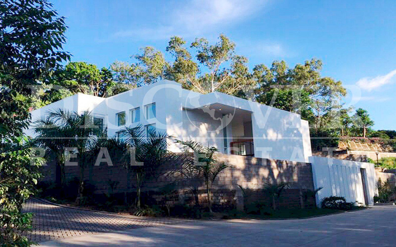 https://images.discovernica.com/propiedad/1600/casa_renta_santo_domingo_id_9630_1.jpg