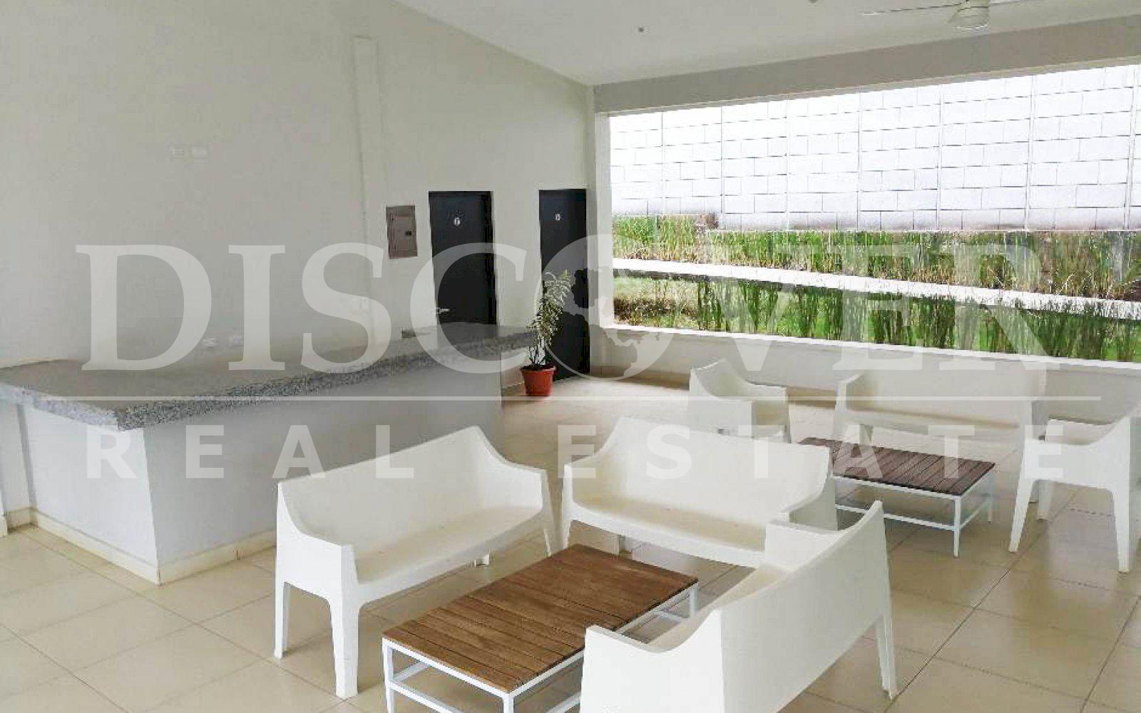https://images.discovernica.com/propiedad/1600/casa_renta_venta_3_dormitorios_dos_terrazas_sala_comedor_ID_11495_12.jpg