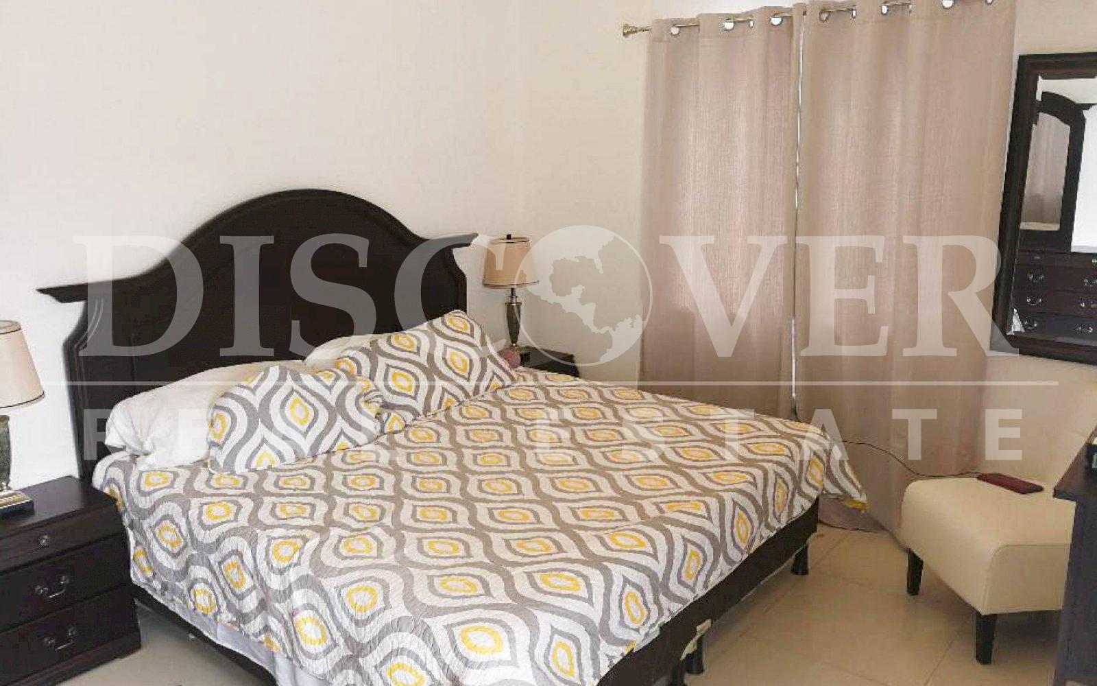 https://images.discovernica.com/propiedad/1600/casa_renta_venta_3_dormitorios_dos_terrazas_sala_comedor_ID_11495_3.jpg