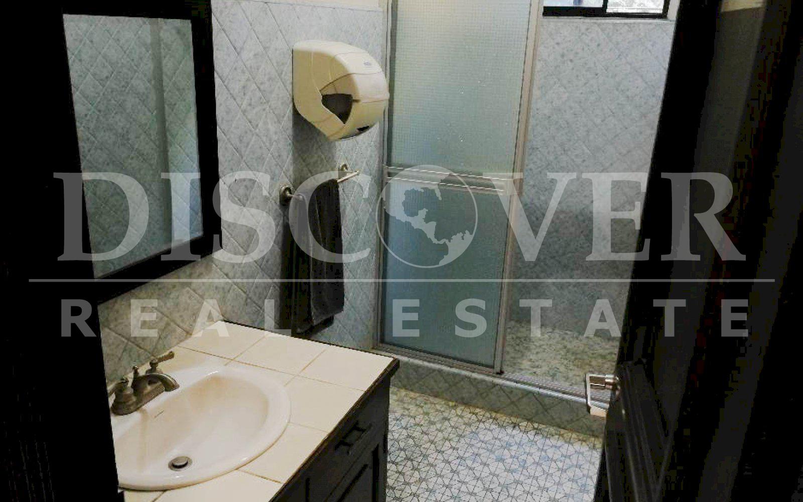 https://images.discovernica.com/propiedad/1600/casa_renta_venta_bolonia_12_oficinas_2_salas_conferencia_ID_11491.jpg