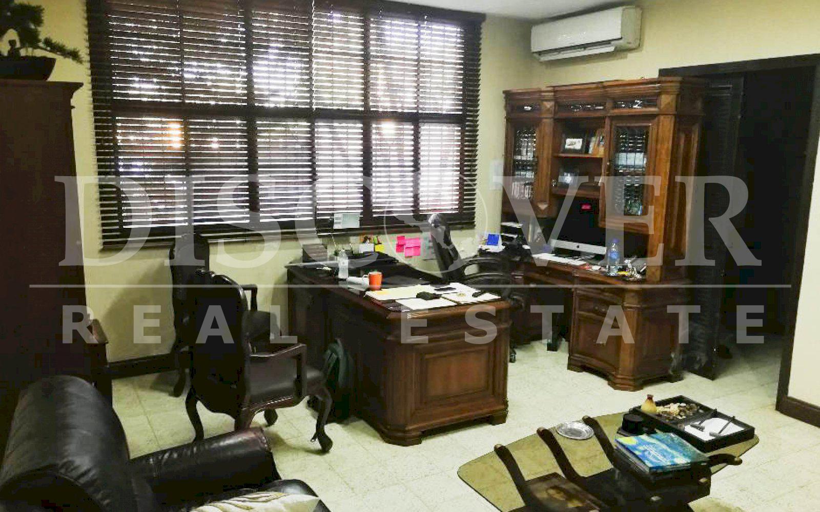 https://images.discovernica.com/propiedad/1600/casa_renta_venta_bolonia_12_oficinas_2_salas_conferencia_ID_11491_3.jpg